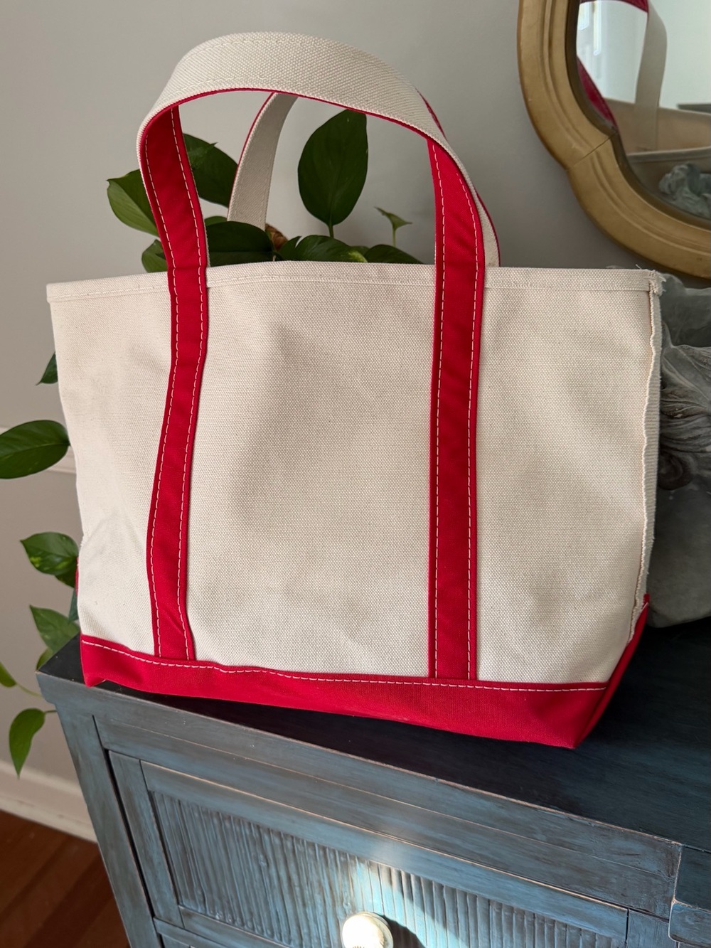 L.L.Bean red and white Boat and Tote. Heavy duty cotton canvas. - Picture 2 of 8